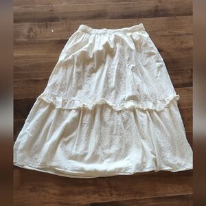 Little Cottonwood Cream Skirt Medium